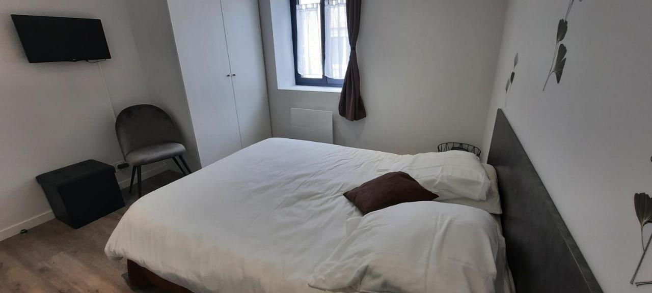 Les Appartements De La B Saint-Benoît-des-Ondes Exteriör bild