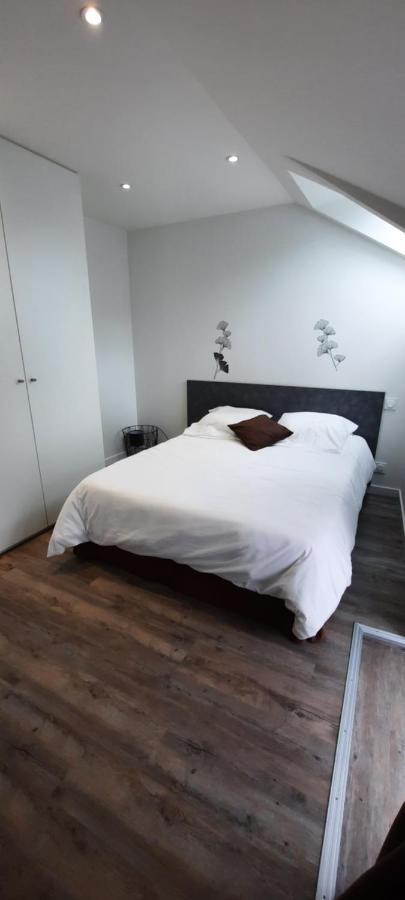 Les Appartements De La B Saint-Benoît-des-Ondes Exteriör bild