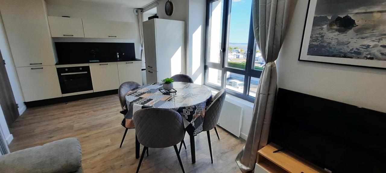 Les Appartements De La B Saint-Benoît-des-Ondes Exteriör bild