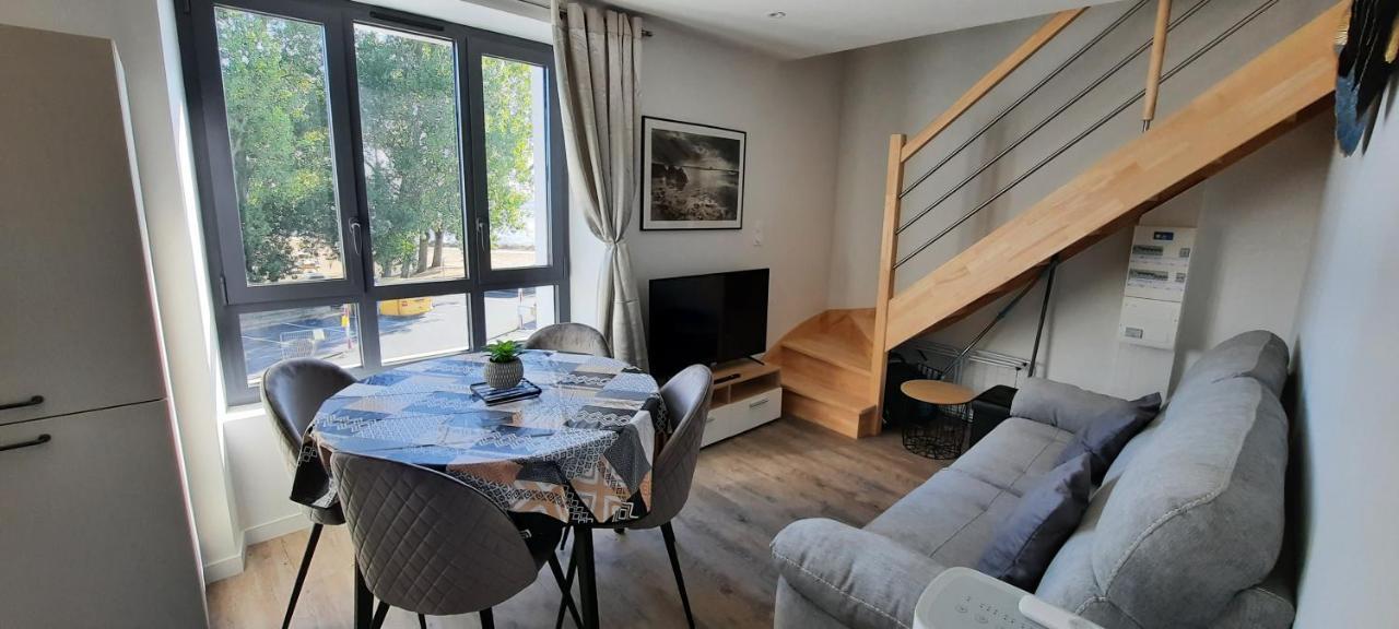 Les Appartements De La B Saint-Benoît-des-Ondes Exteriör bild