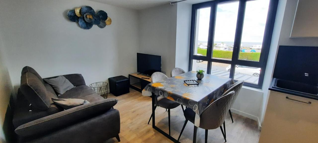 Les Appartements De La B Saint-Benoît-des-Ondes Exteriör bild