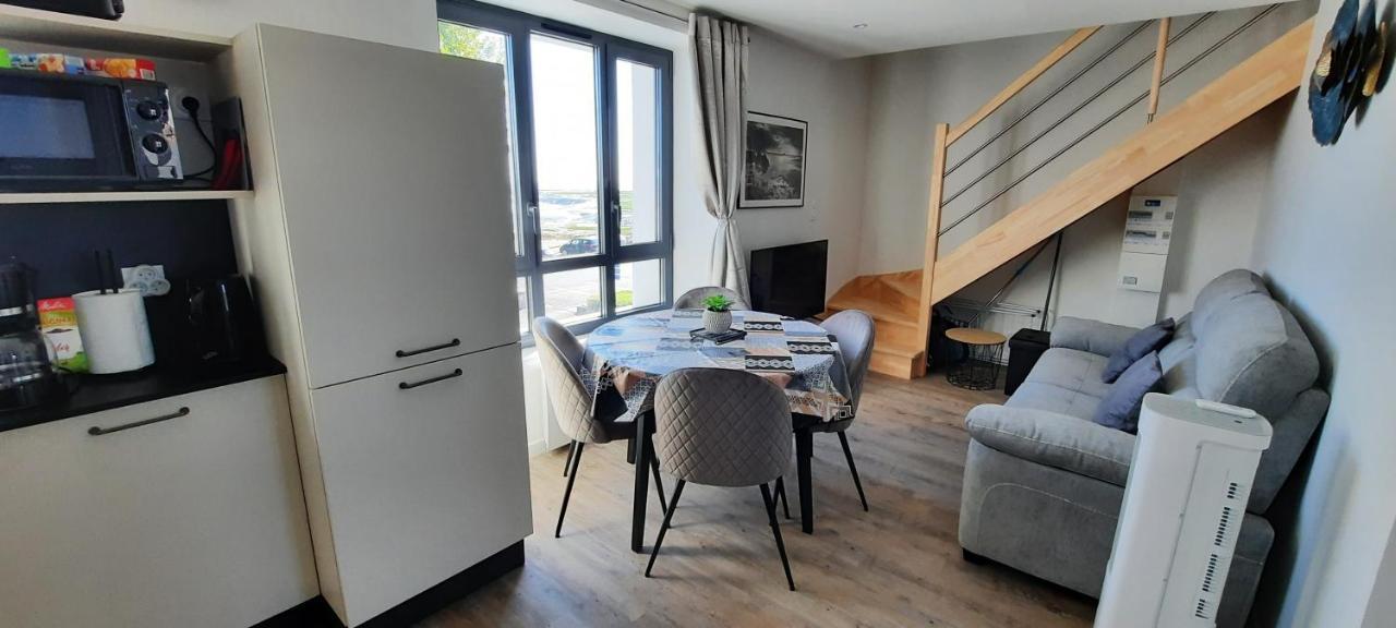 Les Appartements De La B Saint-Benoît-des-Ondes Exteriör bild