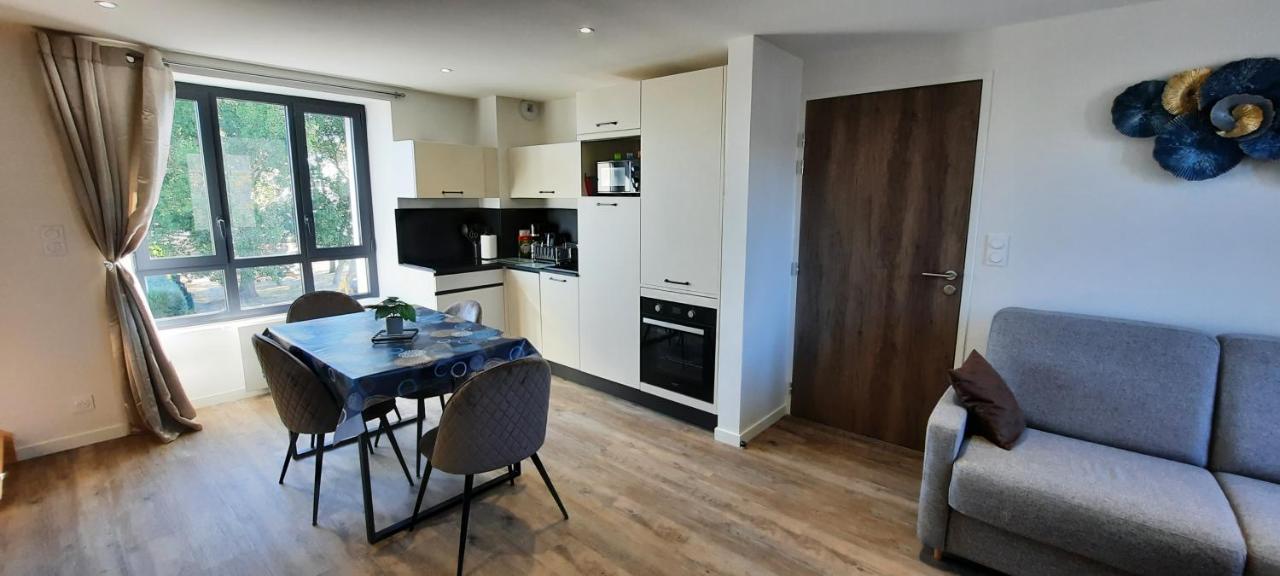 Les Appartements De La B Saint-Benoît-des-Ondes Exteriör bild