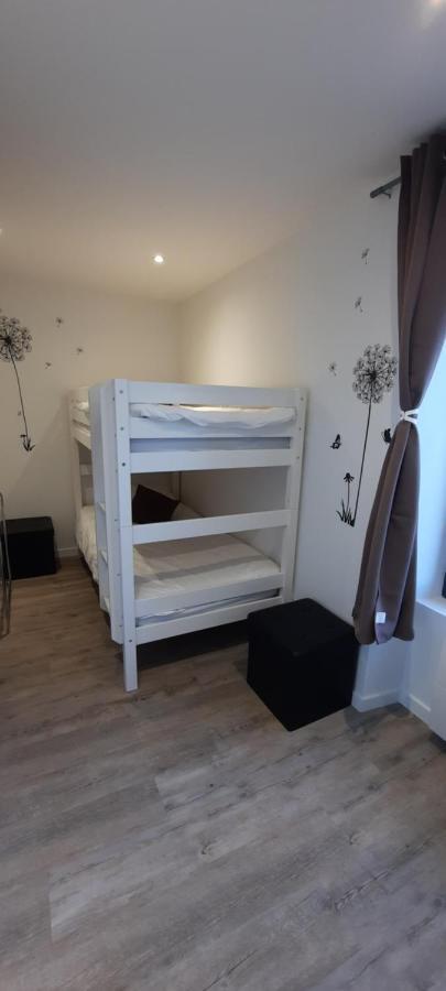 Les Appartements De La B Saint-Benoît-des-Ondes Exteriör bild