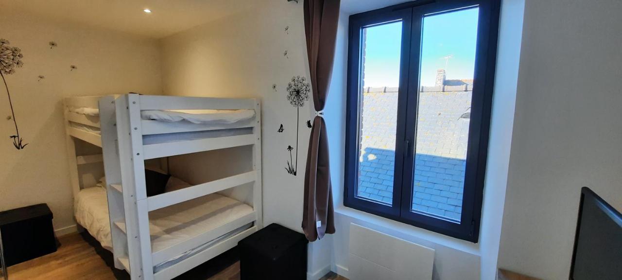 Les Appartements De La B Saint-Benoît-des-Ondes Exteriör bild